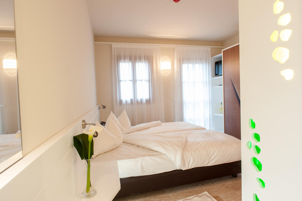 Elliot Osteria E Dormire In Collina Manzano Szoba fotó