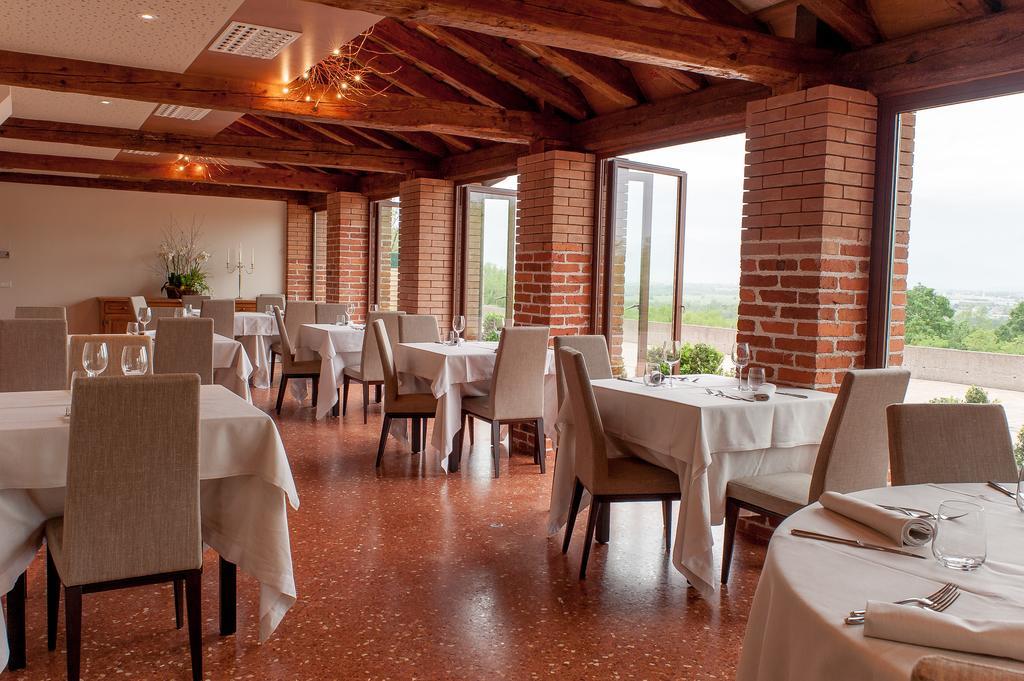 Elliot Osteria E Dormire In Collina Manzano Kültér fotó