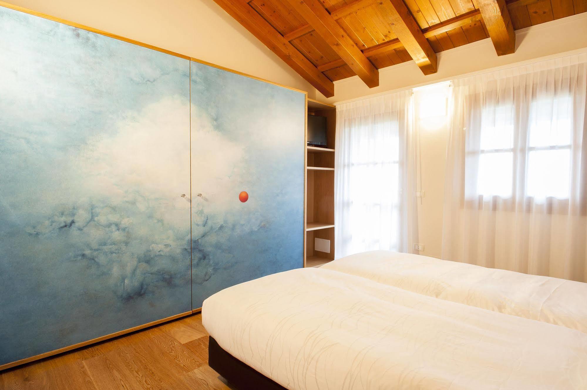 Elliot Osteria E Dormire In Collina Manzano Kültér fotó