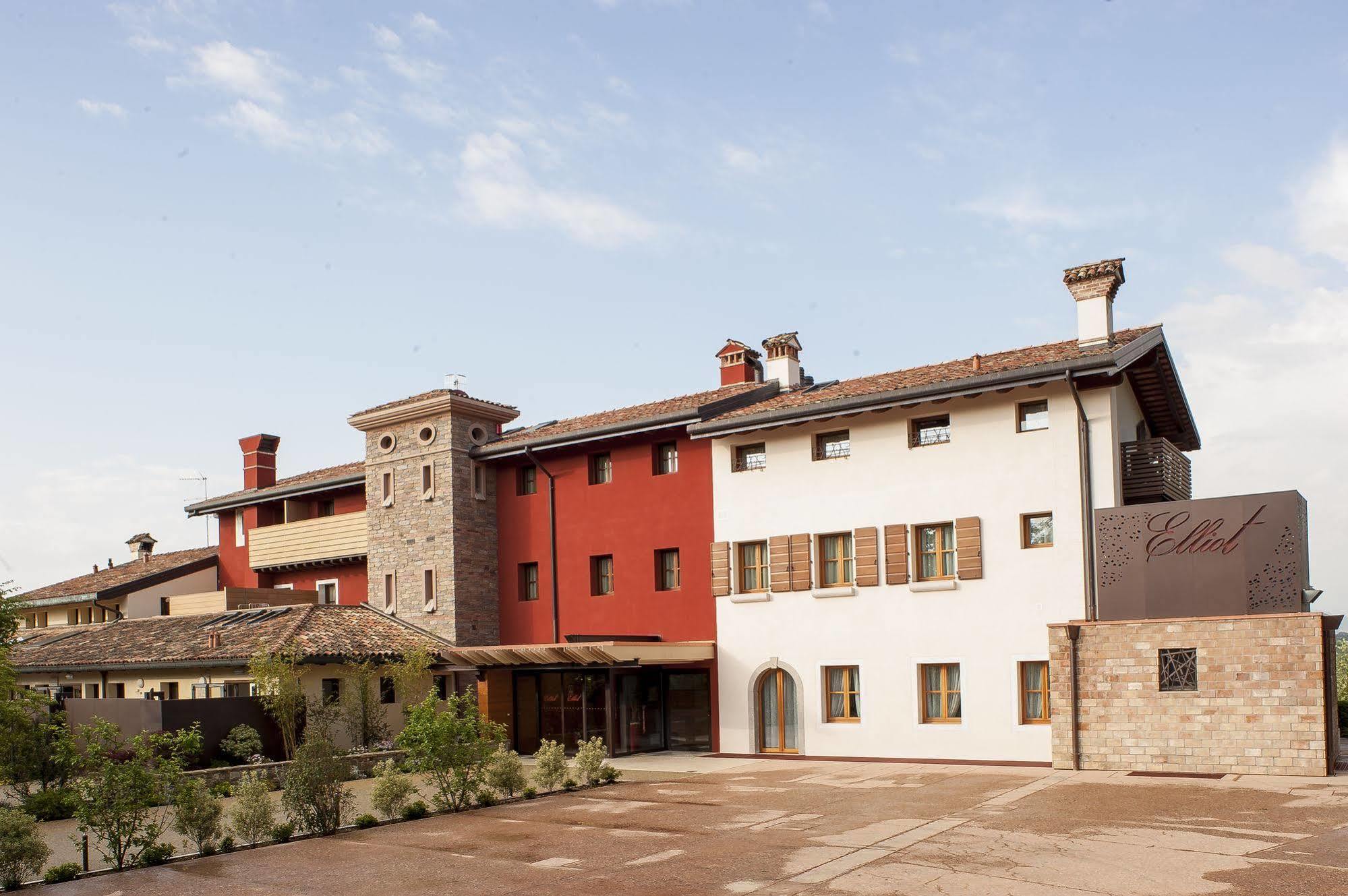 Elliot Osteria E Dormire In Collina Manzano Kültér fotó